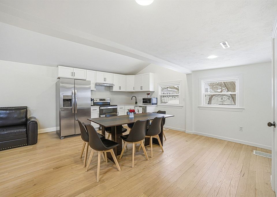 1st image of 2 Chestnut Ter