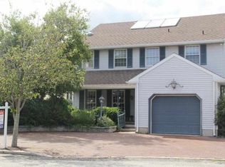 6 Gilbert Ln, Ocean City, NJ 08226