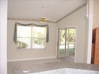 4th image of 25 Bannbury Ln
