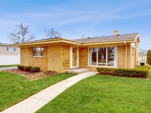 2414 E Martindale Dr, Westchester, IL 60154