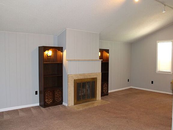 5th image of 3309 S Claremont Ave