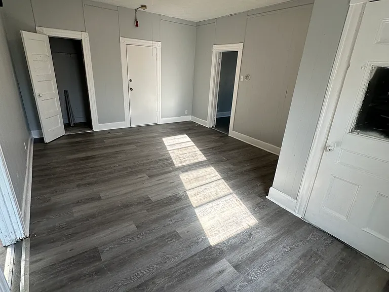 50 Lasalle St #3W — Photo 10