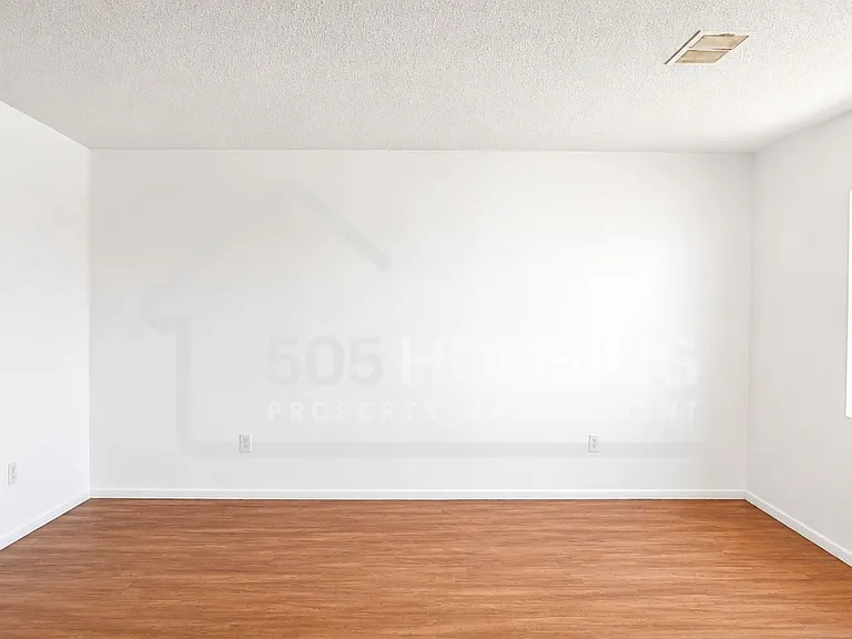 8313 Marquette Ave NE #D — Photo 5