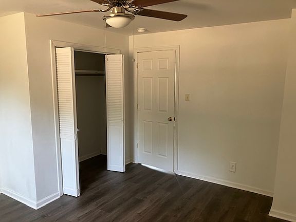 4th image of 889 Vineland Ave