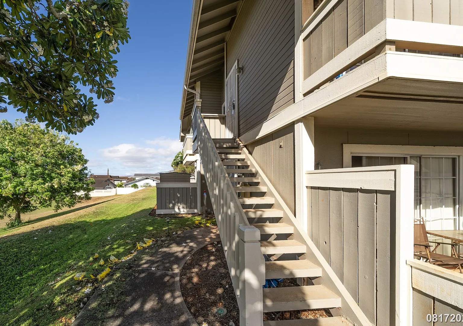 Well Maintained 2br/1ba/2pkg-708ft Unit In Royal Palm — Photo 2