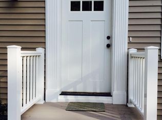 7 Oak Ridge Dr, Pocasset, MA 02559