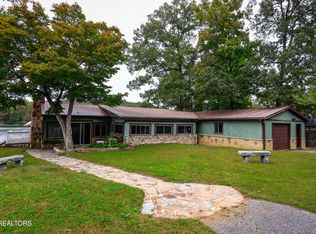 130 Hickory Ln, Kingston, TN 37763