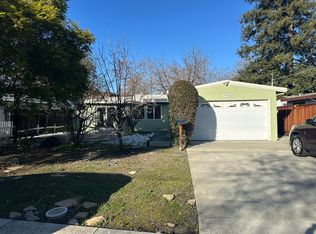 1788 Peacock Ave, Mountain View, CA 94043