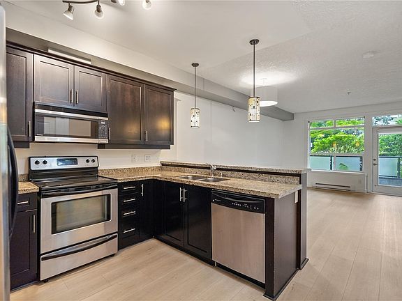 4th image of 2710 Jacklin Rd #116