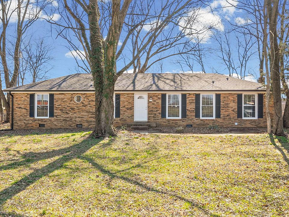 1st image of 214 Cunningham Ln