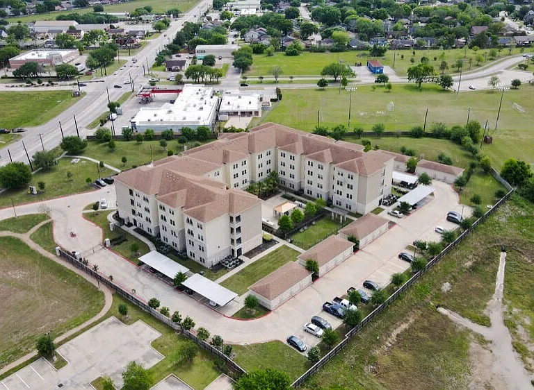 Jubilee at Texas Parkway — Photo 4