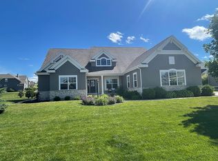 820 Augusta Dr, Oregon, WI 53575