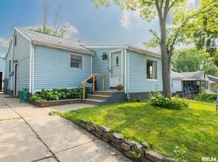1508 Henrietta St, Pekin, IL 61554