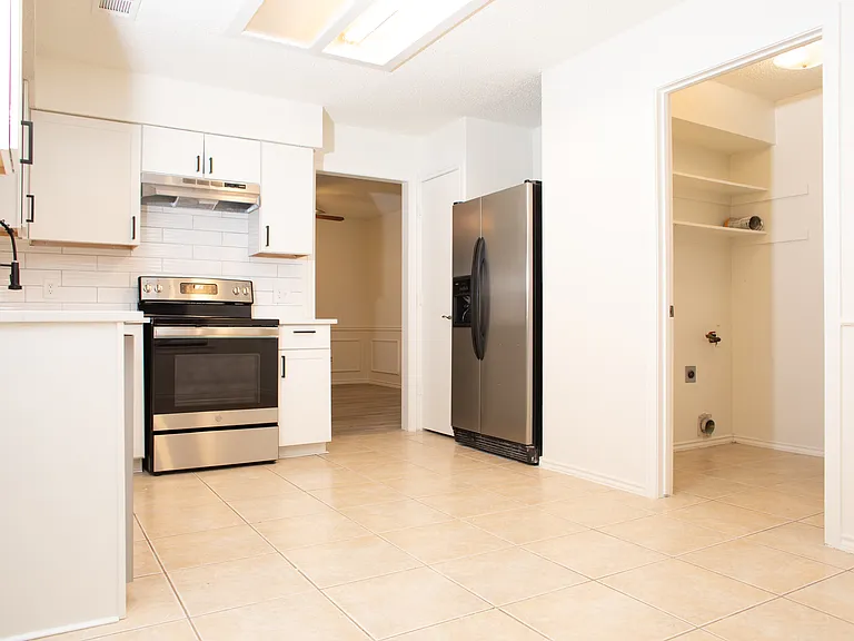 7960 Williams Ave — Photo 7