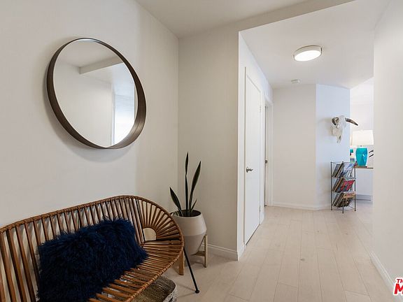 4th image of 1425 N Detroit St APT 204
