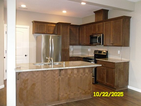 3rd image of 4300 NE 34th Cir