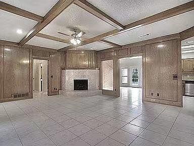 2nd image of 3000 Laguna Dr