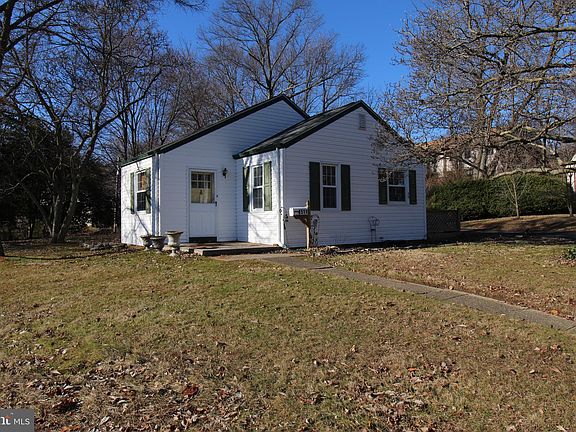 2nd image of 1511 Seton Dr