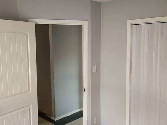 3rd image of 1212 Quamasia Ave