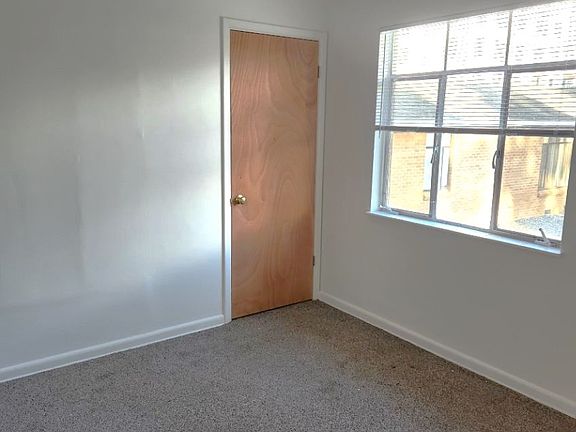5th image of 2347 N Race St #2361
