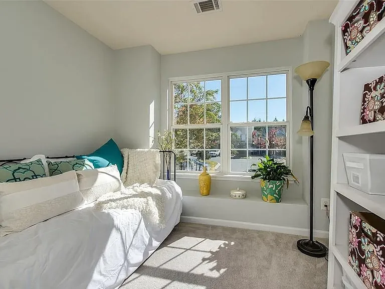 17121 Greenlawn Hills Ct — Photo 13
