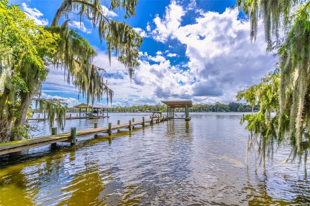 121 N Lake George Dr, Georgetown, FL