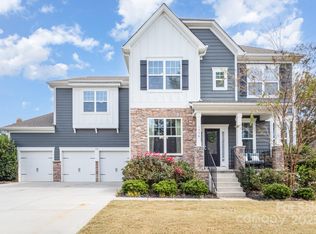 1556 Prickly Ln, Waxhaw, NC 28173