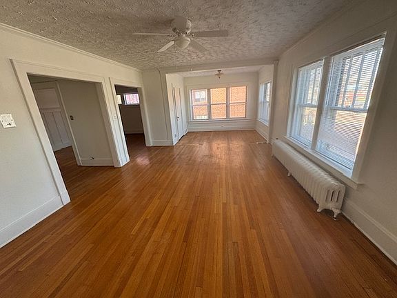 4th image of 3612 Ingersoll Ave APT 2