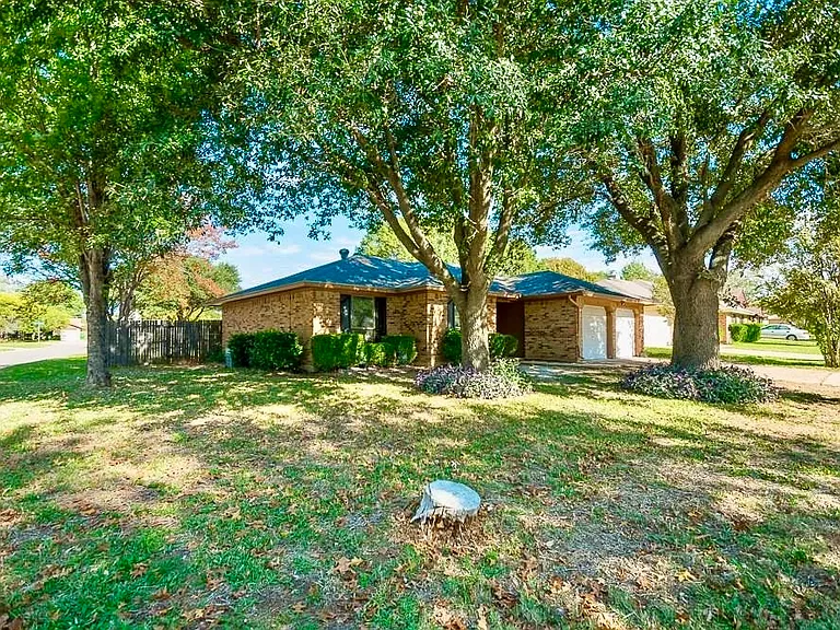 3502 Wentworth Dr — Photo 15