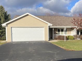 37 Kings Crest Ln, Fond Du Lac, WI 54935
