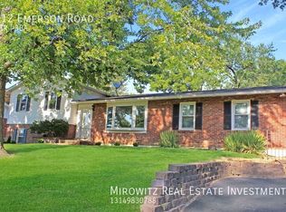 512 Emerson Rd, Saint Louis, MO 63141