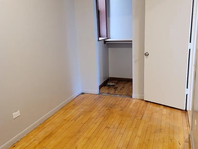 2954 W Belmont Ave #1R — Photo 12