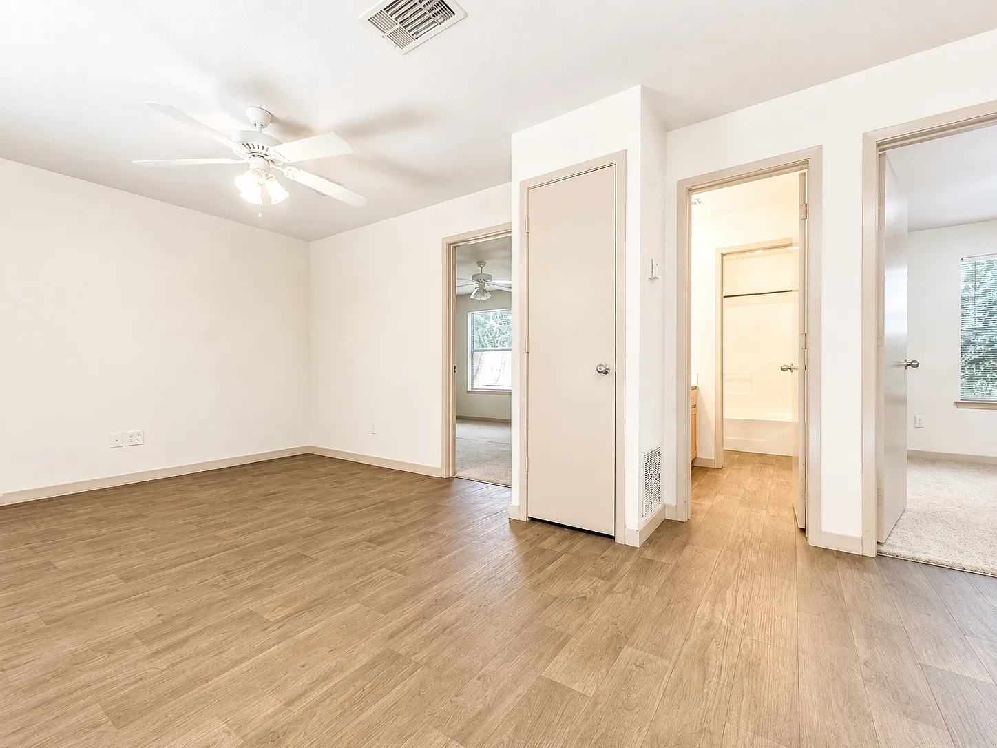 613 Bernard St — Photo 4