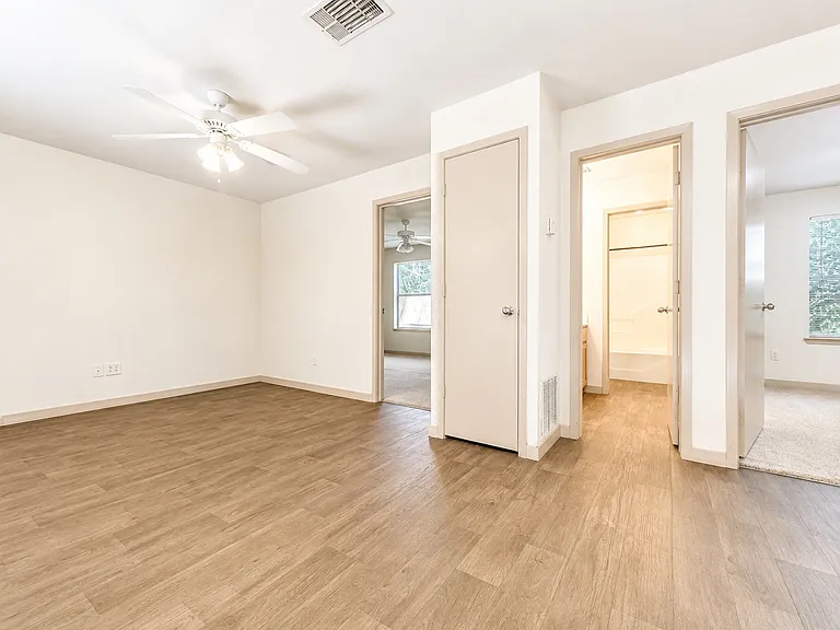 613 Bernard St #3 — Photo 4