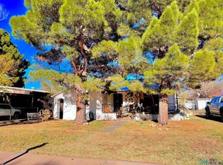 724 S 4th St, Santa Rosa, NM 88435