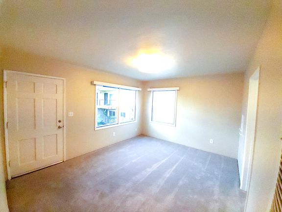 3rd image of 3315 Herman Ave