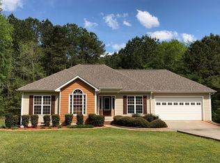 63 Holleys Grove Dr, Lagrange, GA 30240