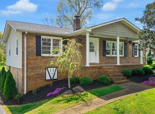 2418 Crescent Club Dr, Hixson, TN 37343