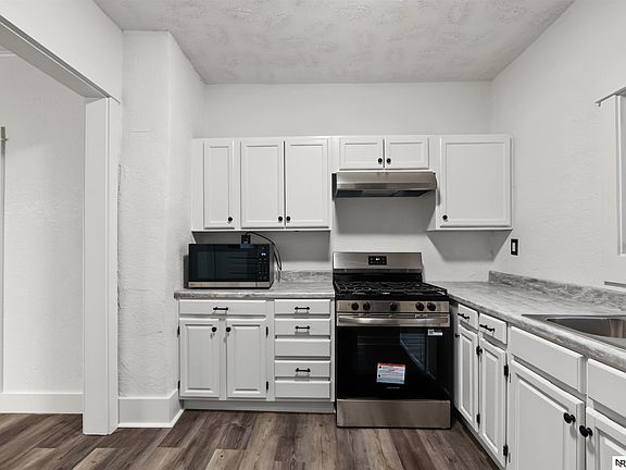 2nd image of 2411 Madison St