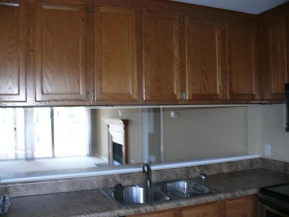 3rd image of 3043 Winterberry Dr