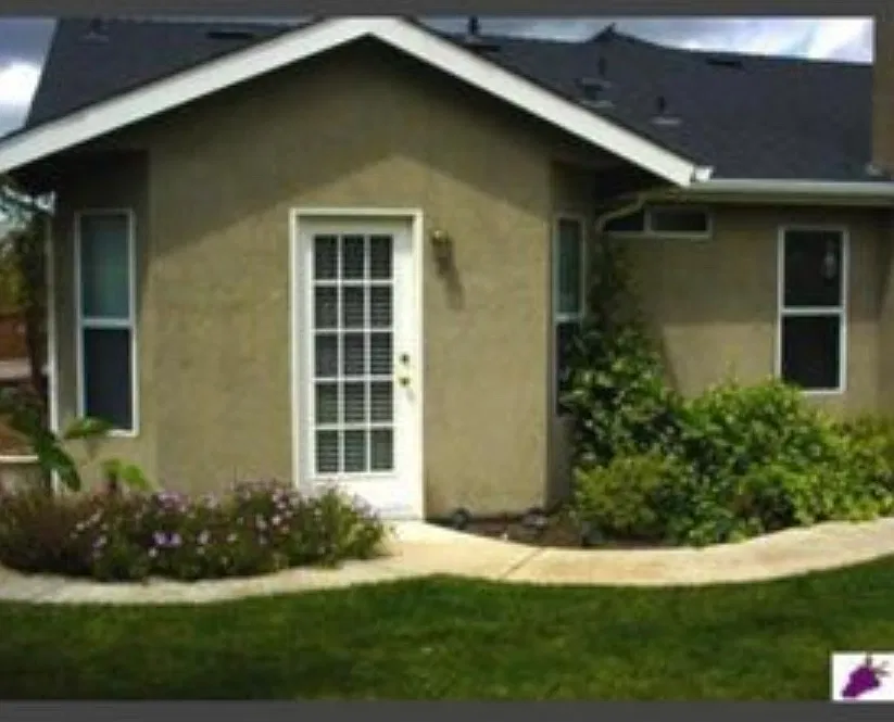 8766 N Winery Ave — Photo 3