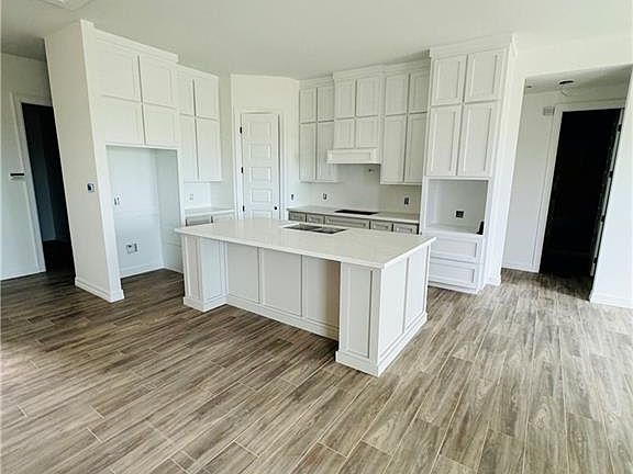 4th image of 3598 Dishman St