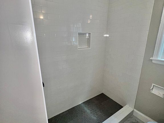 bathroom/shower
