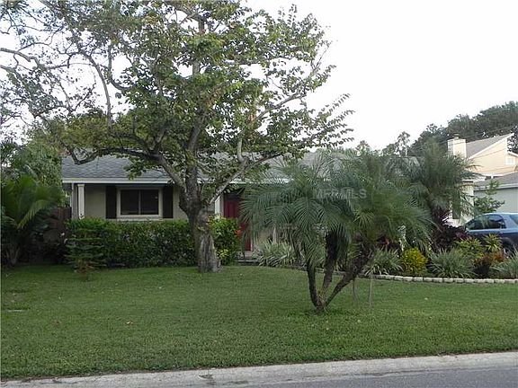 2nd image of 1704 Bayou Grande Blvd NE