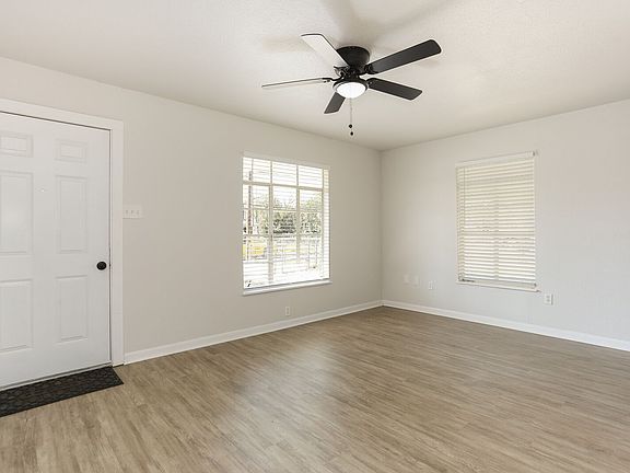 4th image of 2123 E Drexel Ave