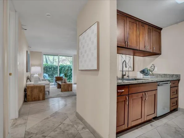 7101 Shelter Creek Ln, San Bruno, CA 94066