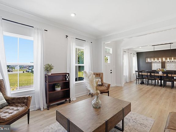 5th image of 6751 Highlander Ct
