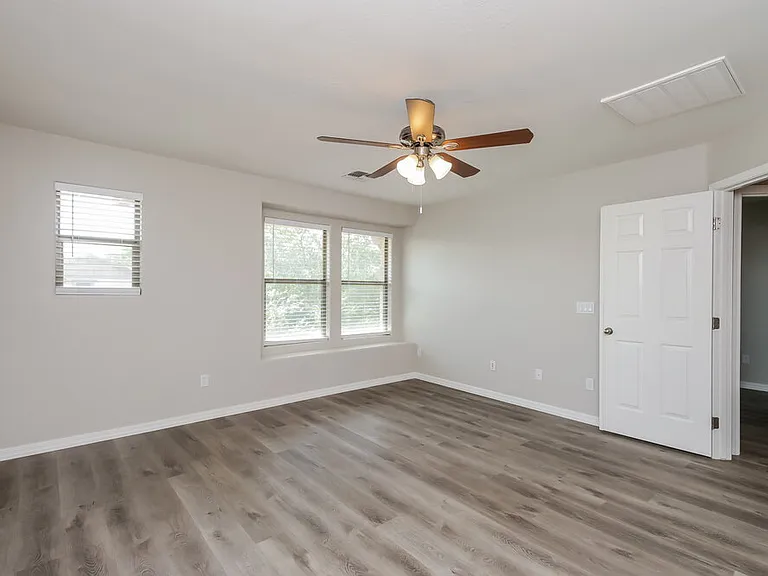 3829 E Kent Ave — Photo 10