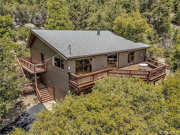 3rd image of 25360 Green Oaks Ct