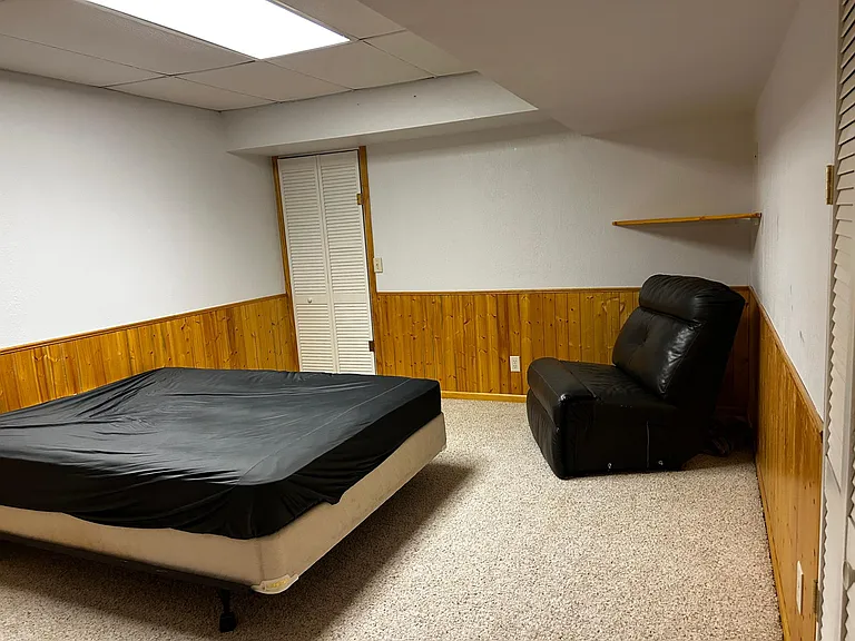 655 Grand Ct — Photo 16